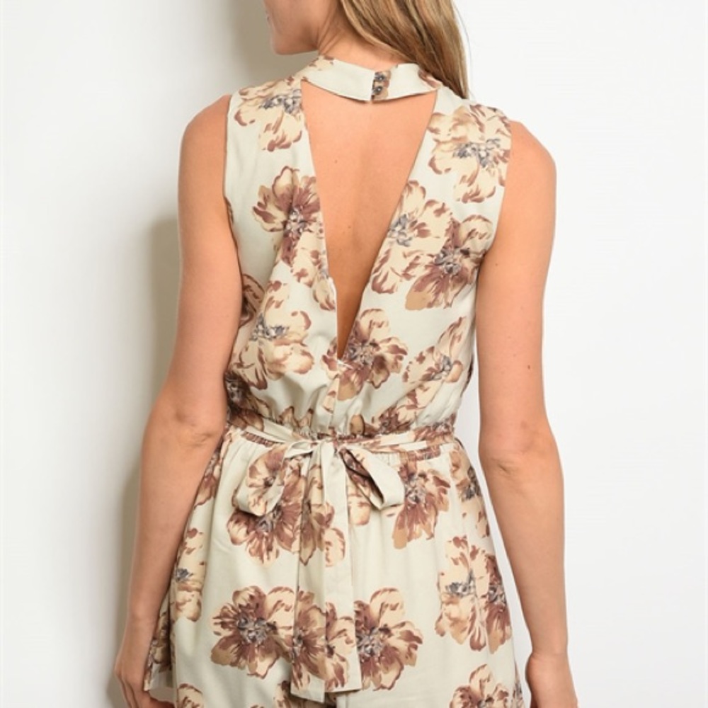 Stone Beige Floral Choker Romper (101) - Picture 6 of 12